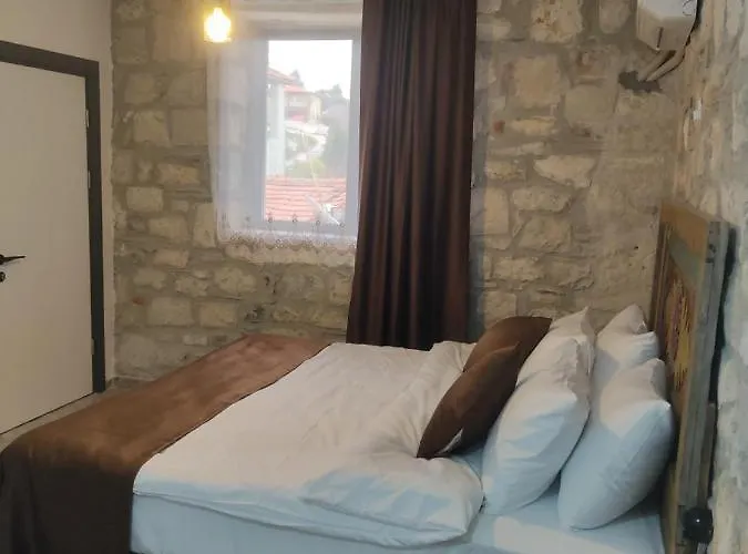 Chakra Vourla 乌尔拉