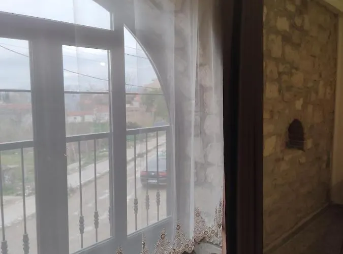 Chakra Vourla 酒店