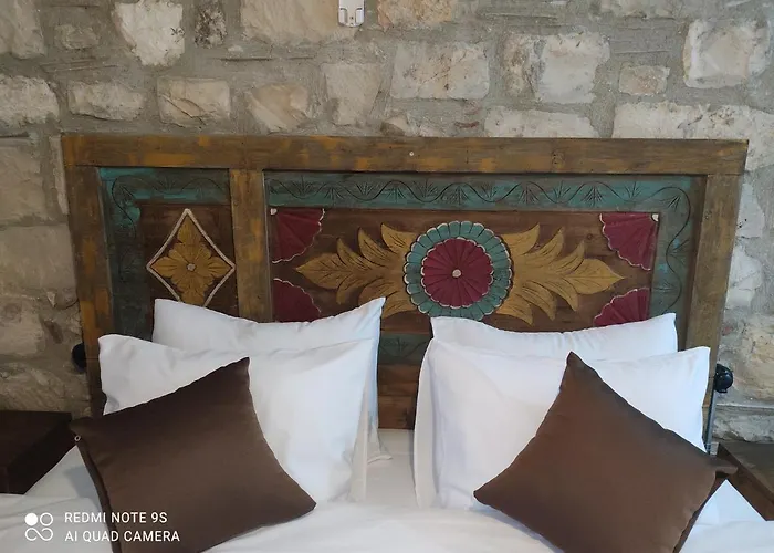 Chakra Vourla * 乌尔拉