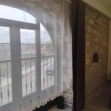 Chakra Vourla فندق